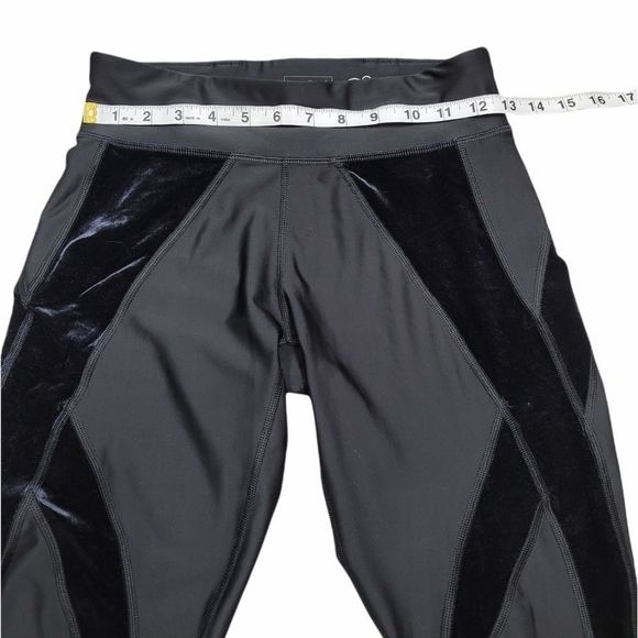 Puma Leggings with velvet patches - Picture 4 of 9